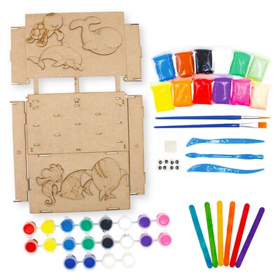Ocean Wonders Clay Scene Kraft Box Kit - Includes Ocean Backdrop And 6 Sea Creatures - Contents