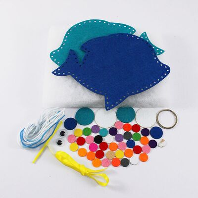 Felt Seaworld Plushie Kit - Dolphin - Content