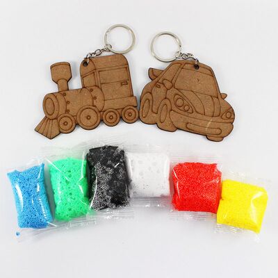Foam Clay 2-in-1 Transport Keychain Kit - Train And Car - Content